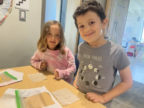 kids germinating seeds
